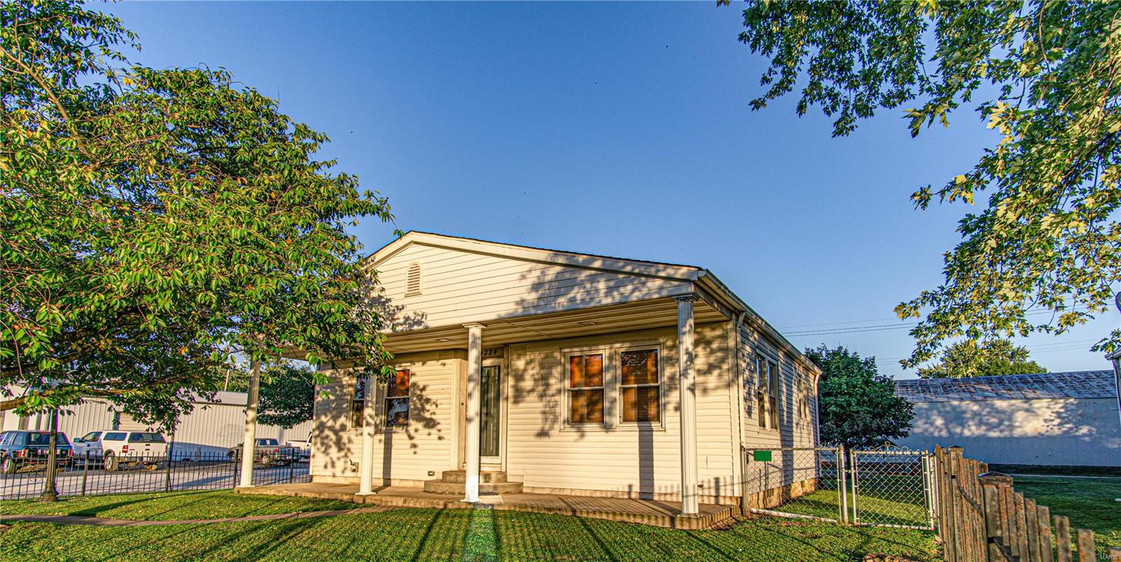 4224 Nameoki Road Granite City, IL 62040 - Photo 3 of 31 Gallery Image 3