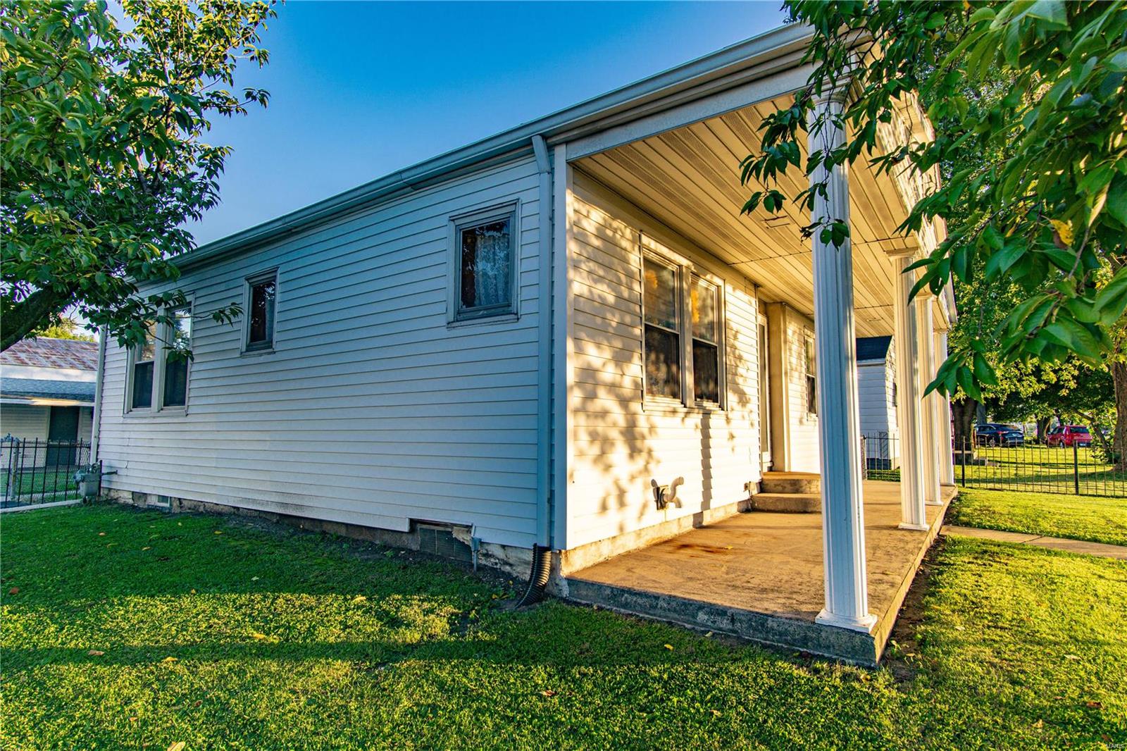 4224 Nameoki Road Granite City, IL 62040 - Photo 4 of 31 Gallery Image 4
