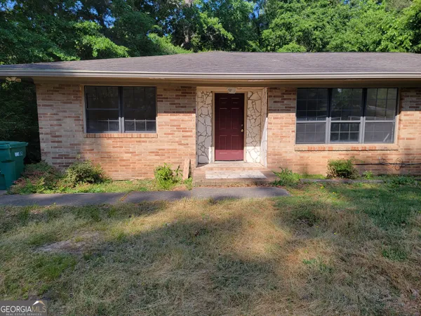 $900 | 250 Lake Drive, Milledgeville, GA 31061