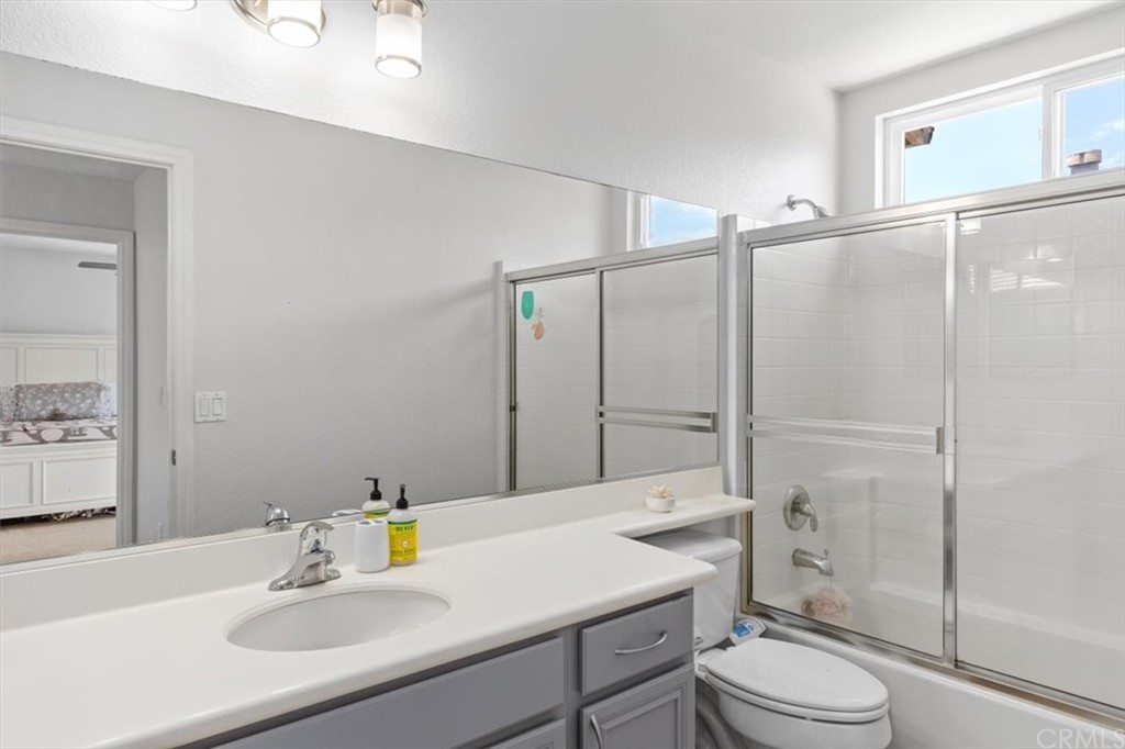 1463 Beechtree Road San Marcos, CA 92078 - Photo 17 of 46