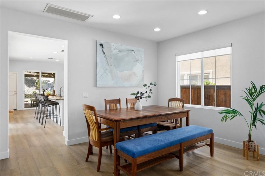 1463 Beechtree Road San Marcos, CA 92078 - Photo 7 of 46