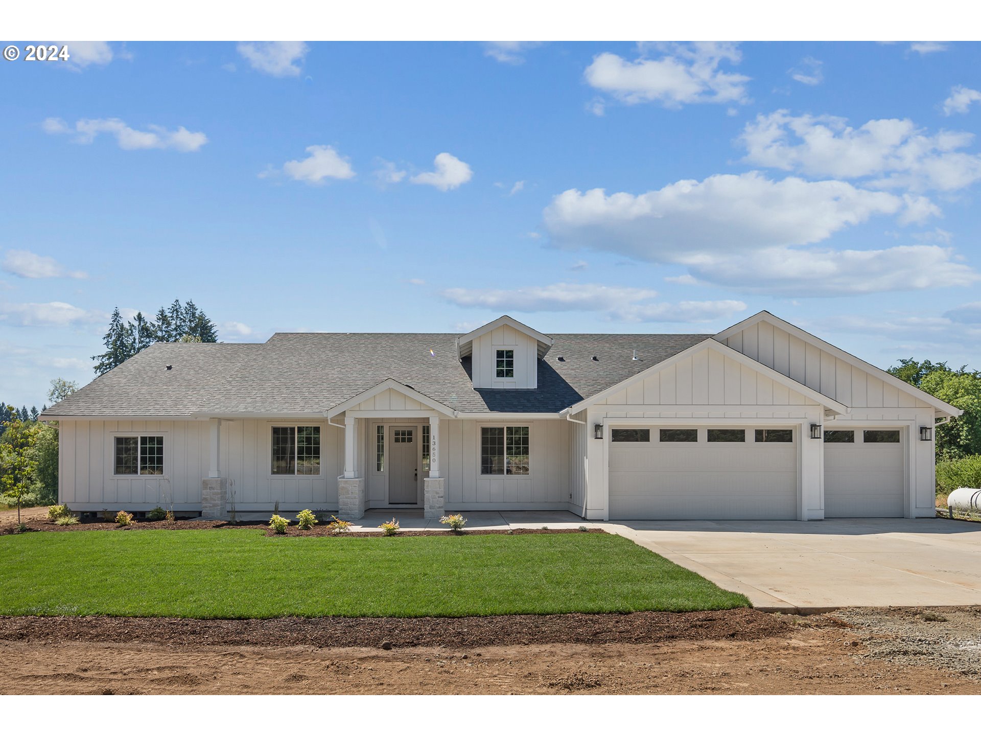 13560 Southeast Fletcher Road Dayton, OR 97114 - Photo 1 of 44 Gallery Image 1