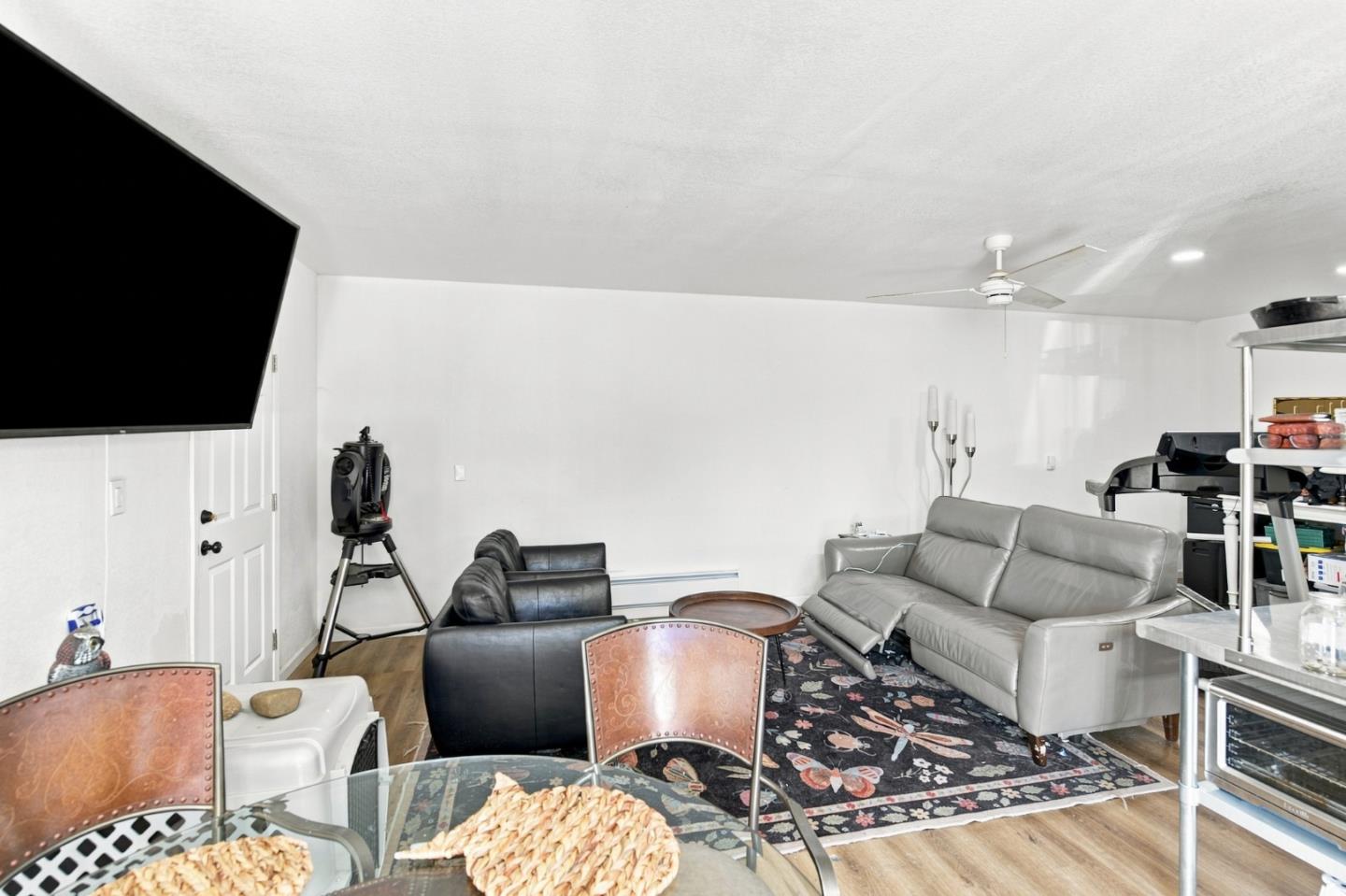 10095 Monterey Road Gilroy, CA 95020 - Photo 20 of 28 Gallery Image 20