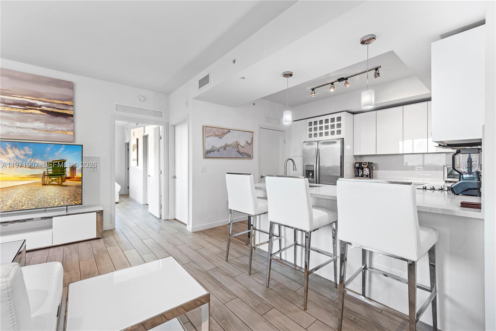 999 Southwest 1st Avenue, Unit 2204 Miami, FL 33130 - Photo 2 of 37