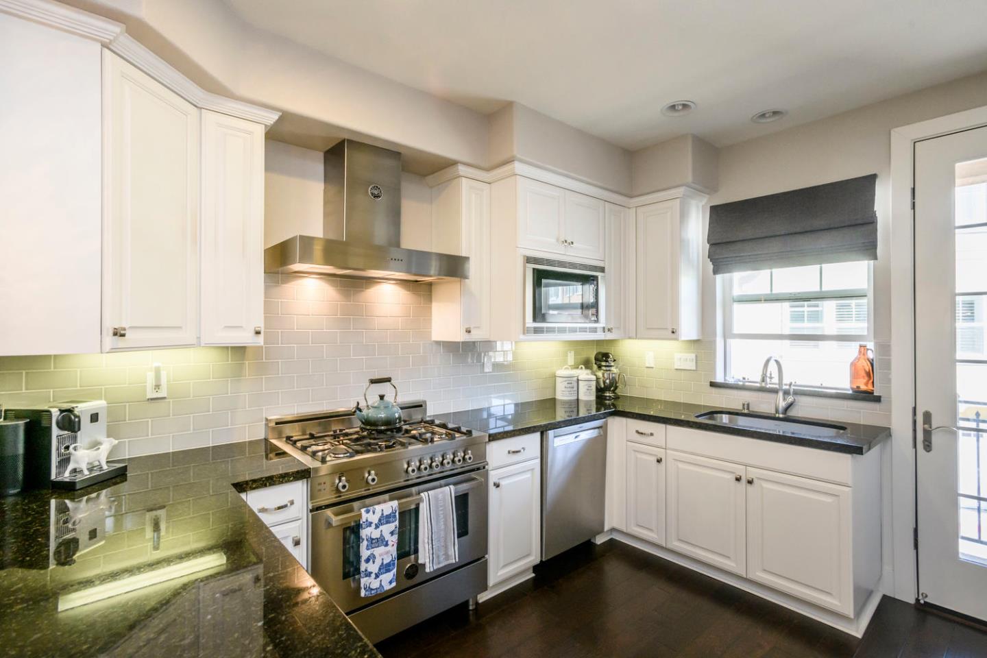 437 Burns Lane San Mateo, CA 94403 - Photo 9 of 22