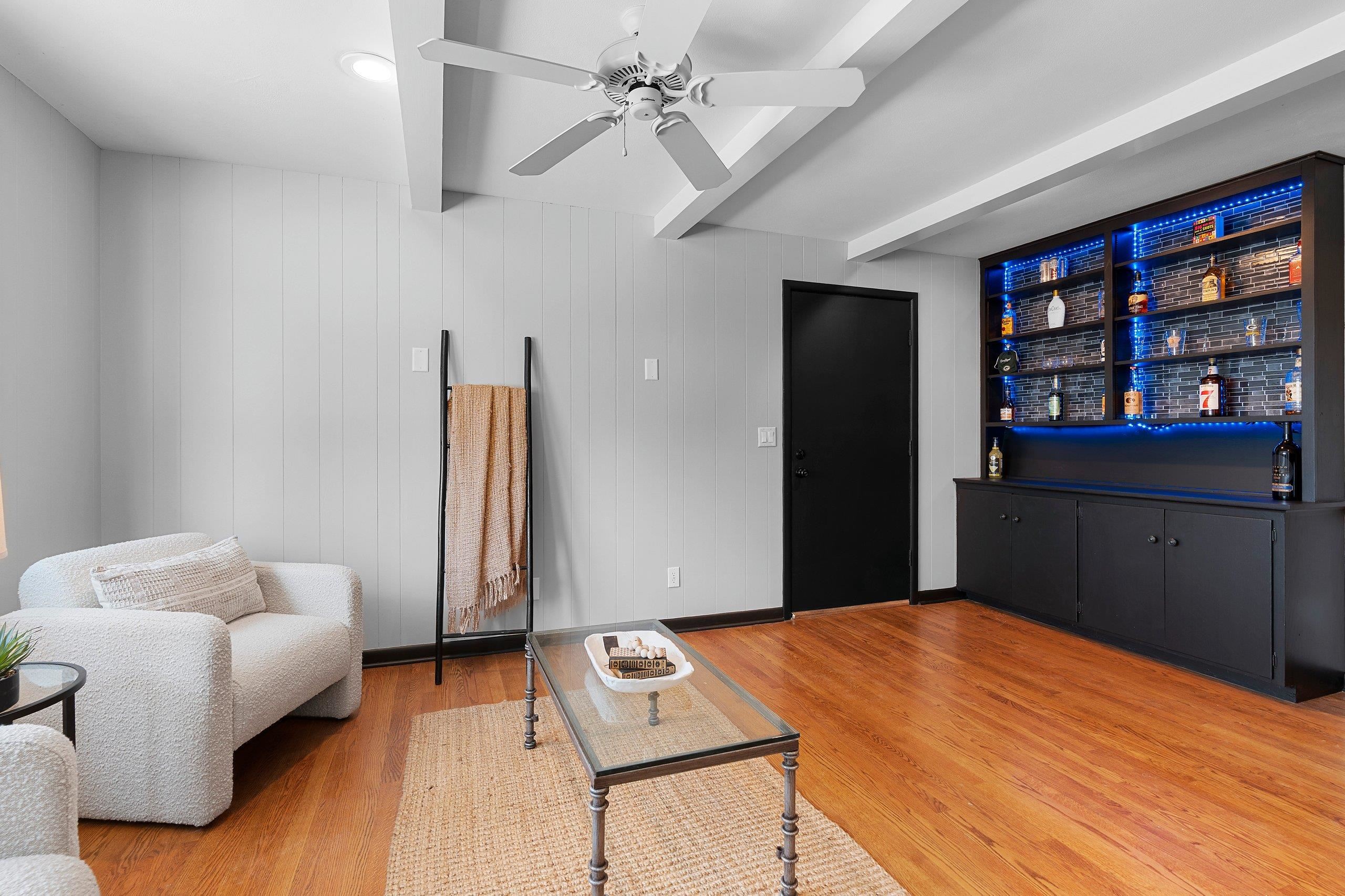 1040 East Moorpark Avenue Appleton, WI 54911 - Photo 11 of 27