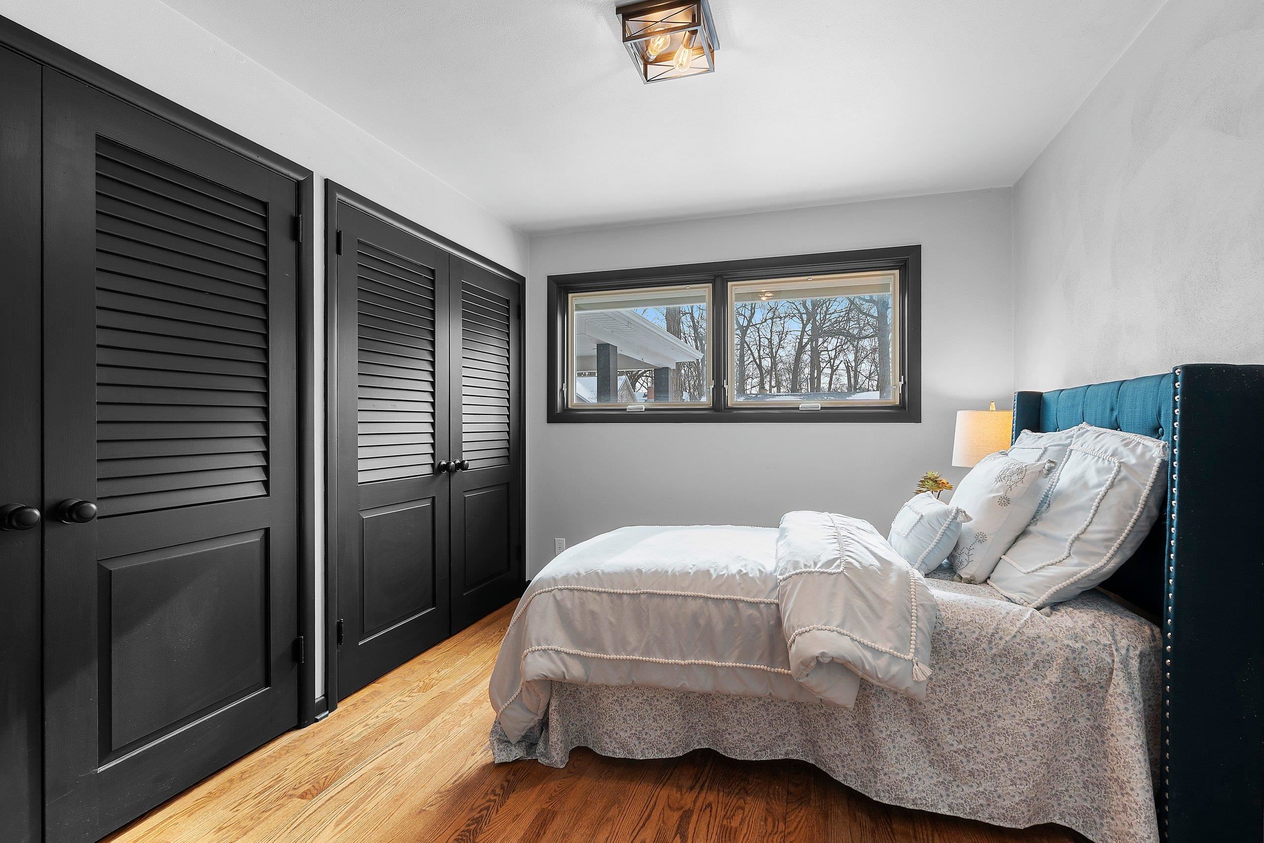 1040 East Moorpark Avenue Appleton, WI 54911 - Photo 15 of 27