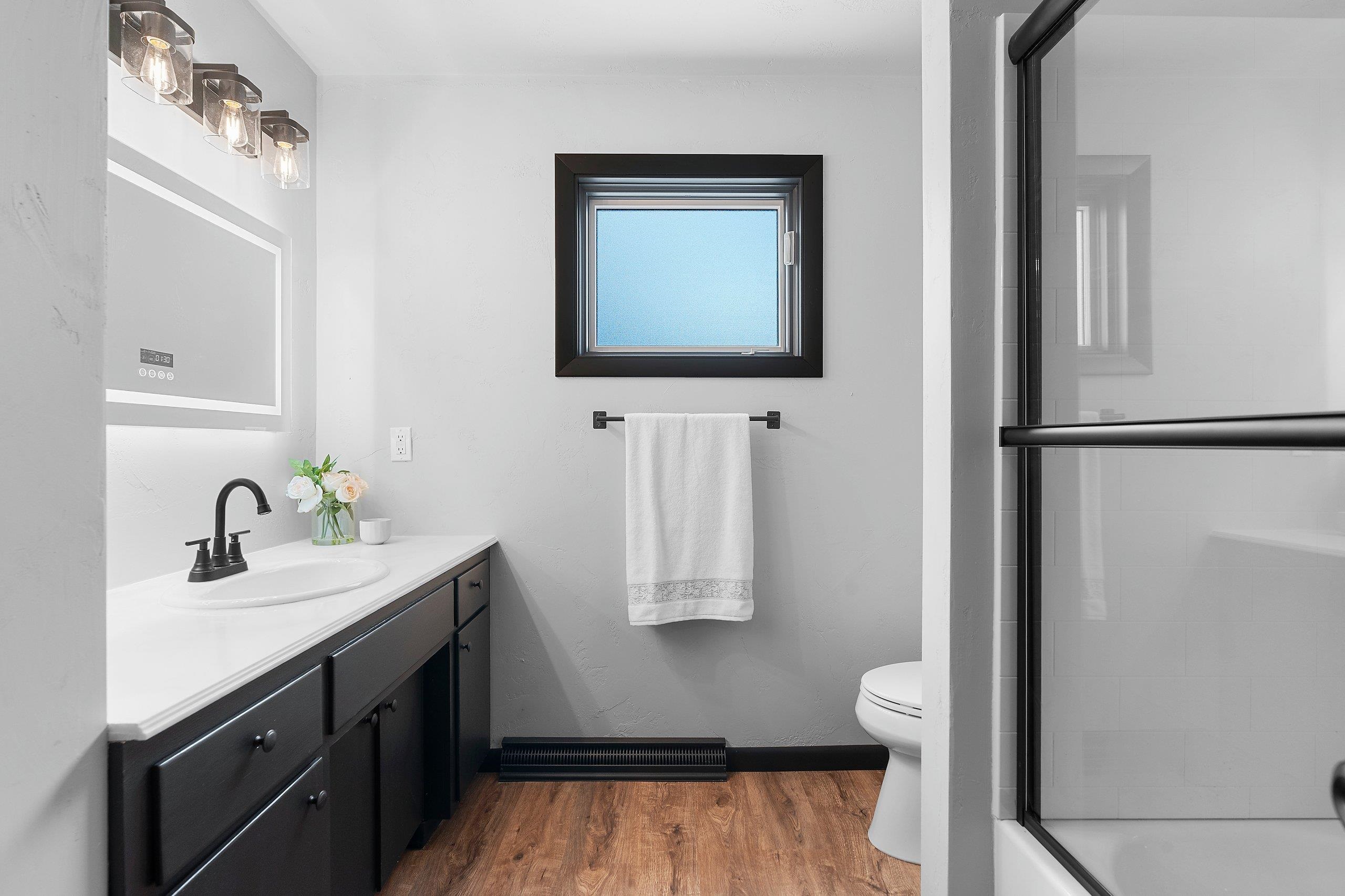 1040 East Moorpark Avenue Appleton, WI 54911 - Photo 17 of 27