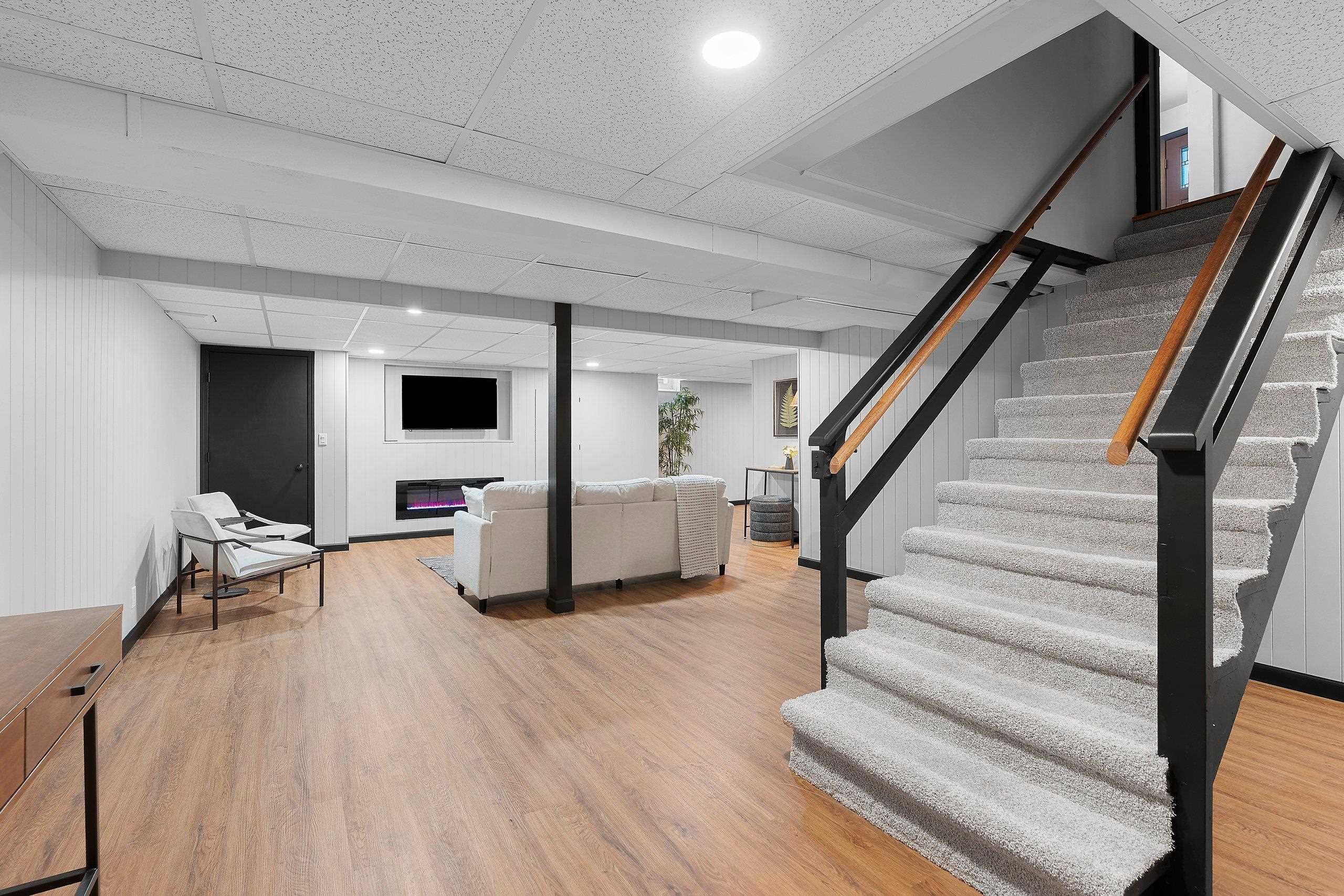 1040 East Moorpark Avenue Appleton, WI 54911 - Photo 19 of 27