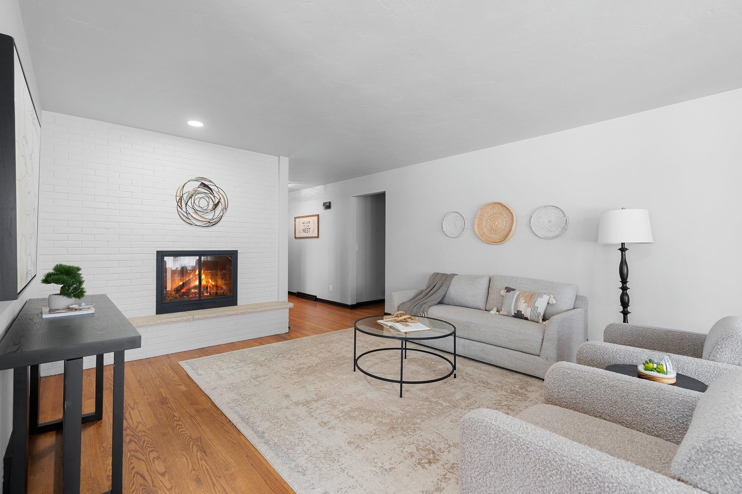 1040 East Moorpark Avenue Appleton, WI 54911 - Photo 5 of 27