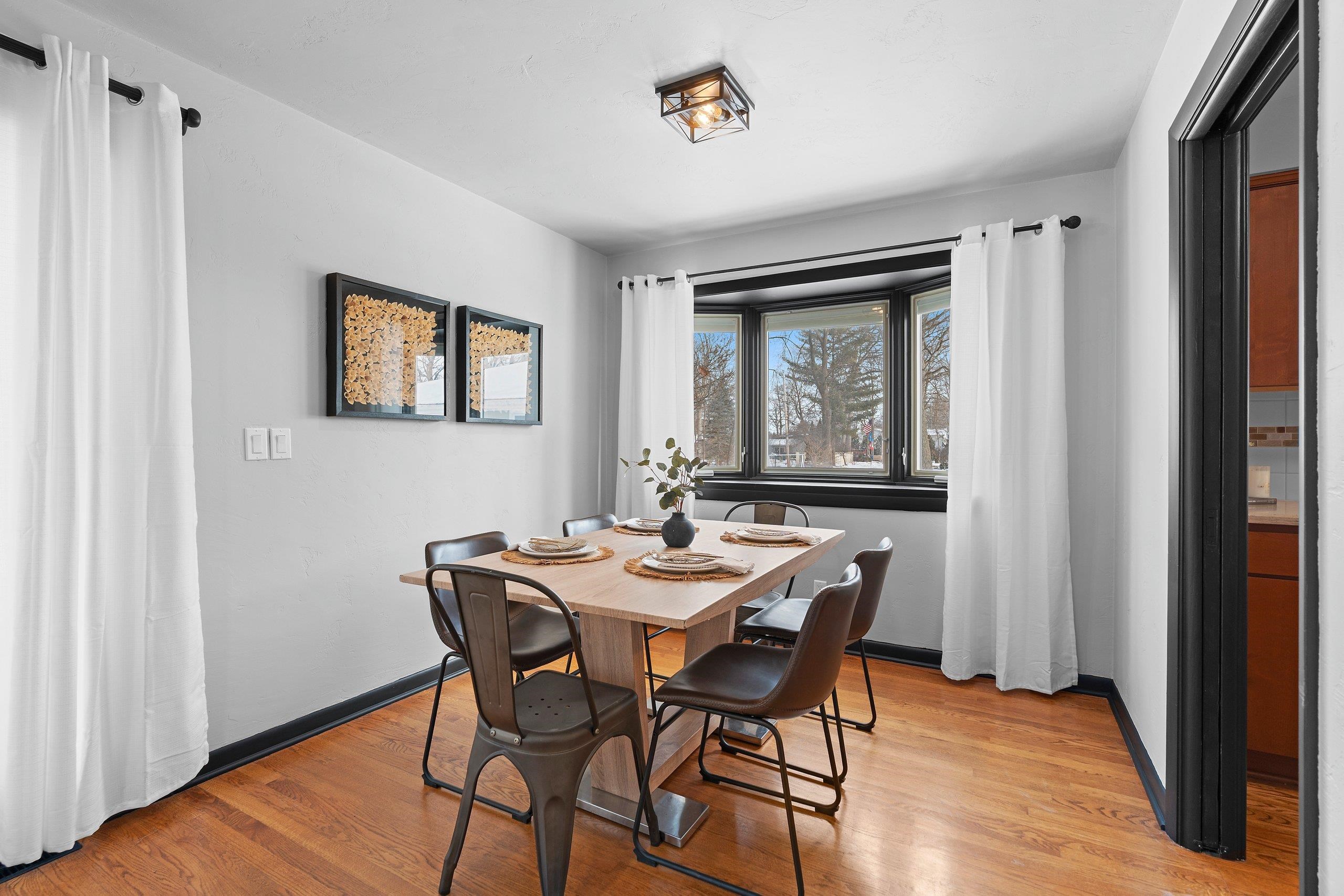 1040 East Moorpark Avenue Appleton, WI 54911 - Photo 9 of 27