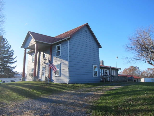 1216 Hundley Road Crawley, WV 24931 - Photo 5 of 43 Gallery Image 5