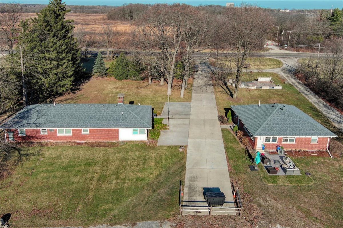 33W109 Butterfield Road Aurora, IL 60502 - Photo 3 of 9 Gallery Image 3