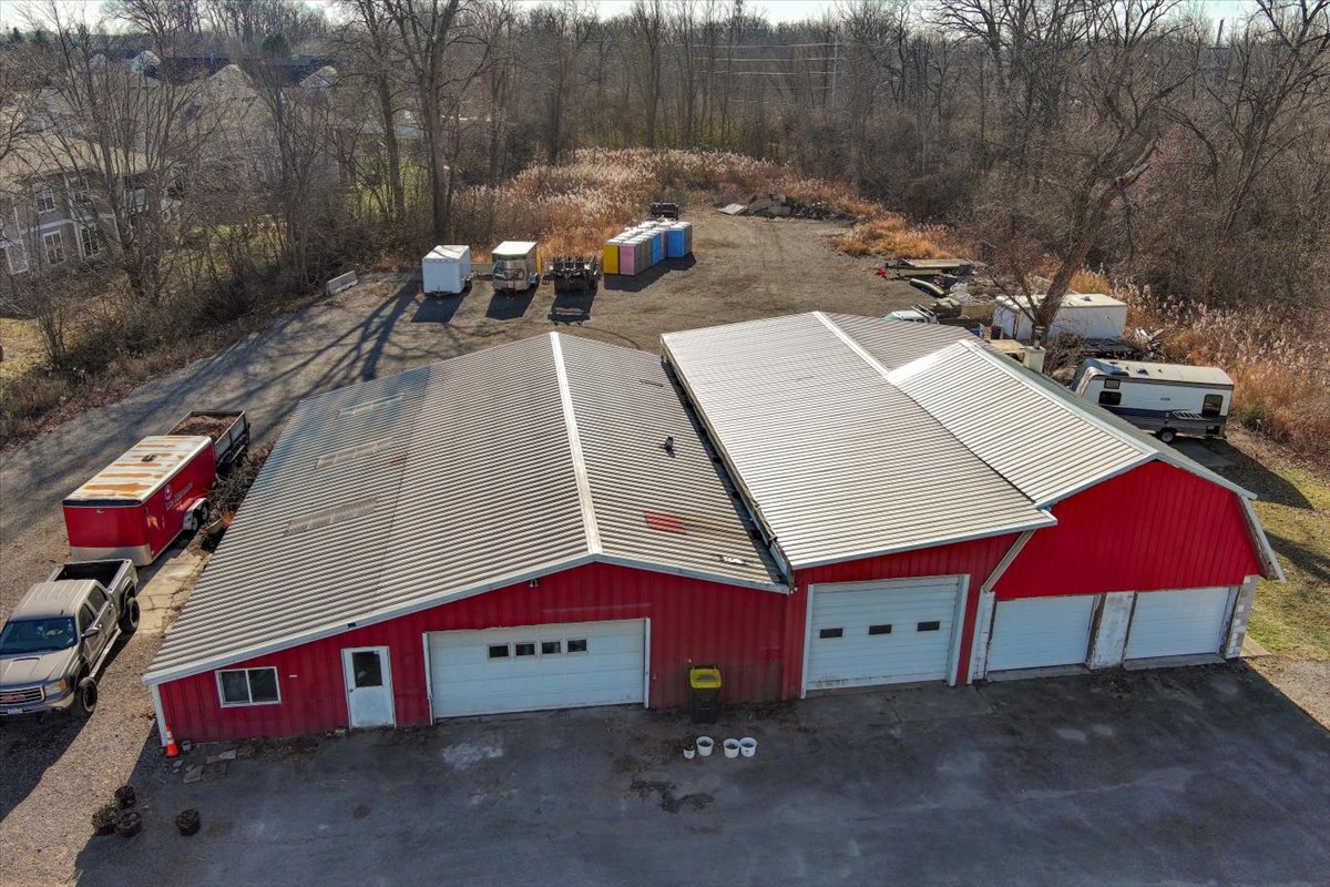 33W109 Butterfield Road Aurora, IL 60502 - Photo 4 of 9 Gallery Image 4
