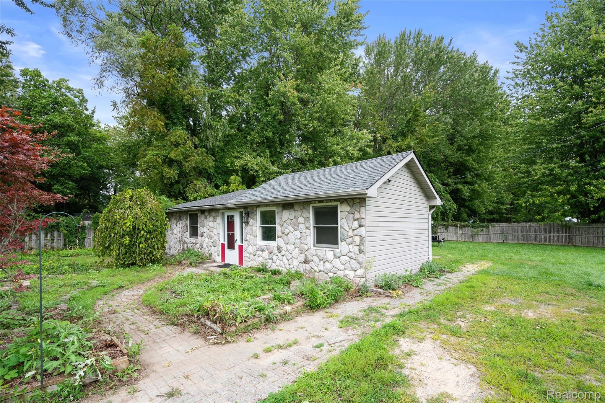 4908 Taft Road Algonac, MI 48001 - Photo 3 of 20 Taft-3.jpg