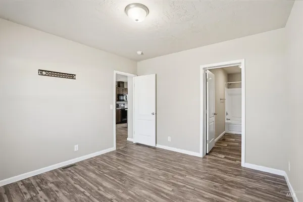 $600,000 | 352 & 374 E E Idaho Street, Middleton, ID 83644