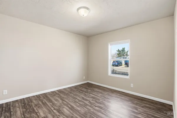 $600,000 | 352 & 374 E E Idaho Street, Middleton, ID 83644