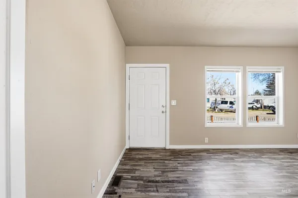 $600,000 | 352 & 374 E E Idaho Street, Middleton, ID 83644