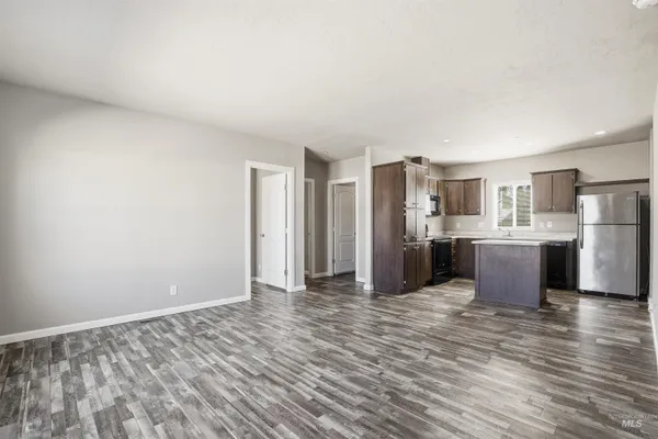 $600,000 | 352 & 374 E E Idaho Street, Middleton, ID 83644