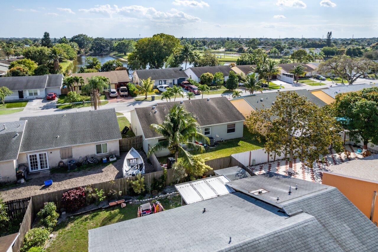 6137 Westfall Road Lake Worth, FL 33463 - Photo 25 of 27 033-6137WestfallRoad-LakeWorth-FL-33463-