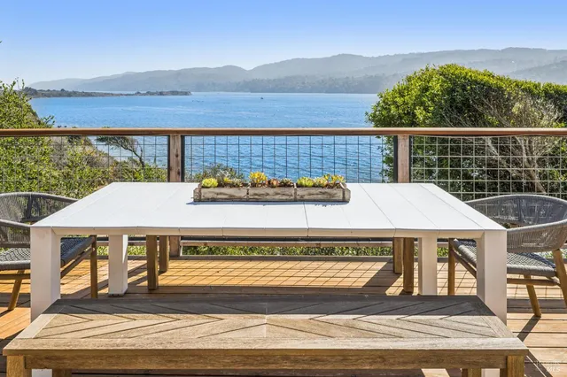 $4,000,000 | 17523 Highway 1, Marshall, CA 94940