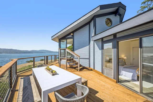 $4,000,000 | 17523 Highway 1, Marshall, CA 94940