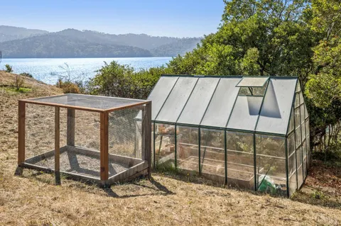 $3,600,000 | 17523 Highway 1, Marshall, CA 94940