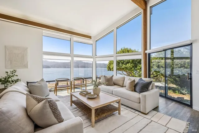 $4,000,000 | 17523 Highway 1, Marshall, CA 94940