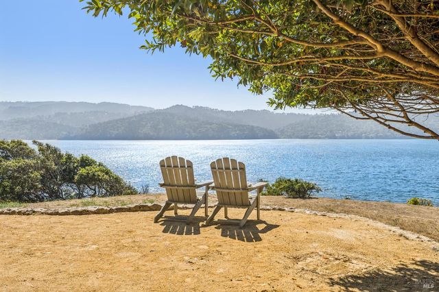 $3,600,000 | 17523 Highway 1, Marshall, CA 94940