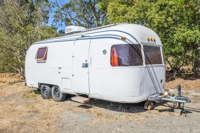 $4,000,000 | 17523 Highway 1, Marshall, CA 94940