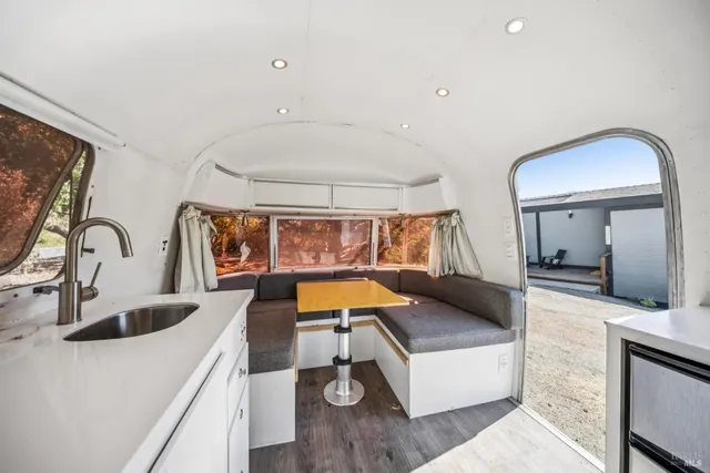 $4,000,000 | 17523 Highway 1, Marshall, CA 94940