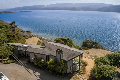 $3,600,000 | 17523 Highway 1, Marshall, CA 94940
