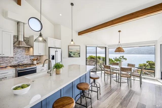 $4,000,000 | 17523 Highway 1, Marshall, CA 94940