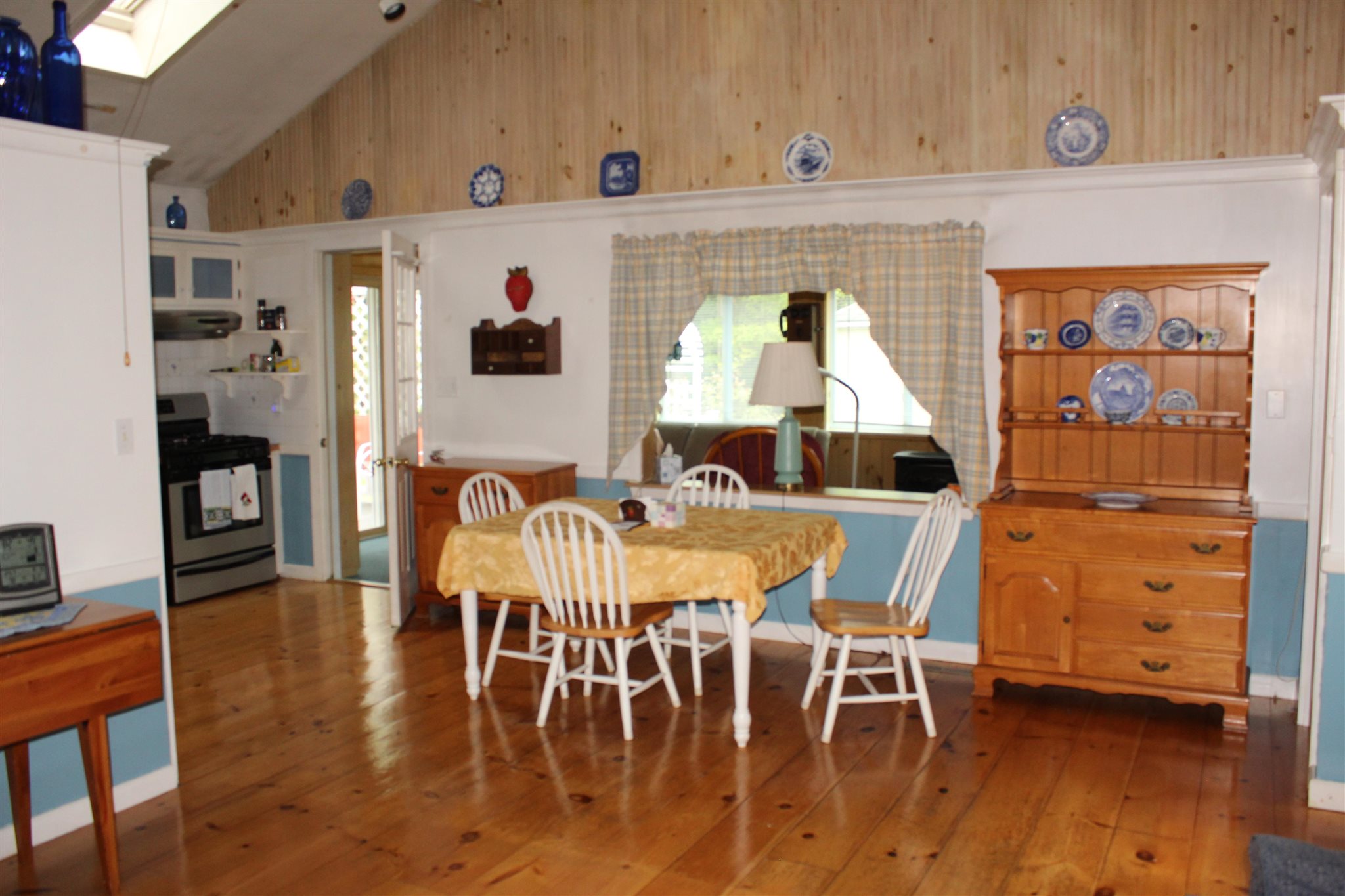 88 Stoneham Road Wakefield, NH 03872 - Photo 2 of 36