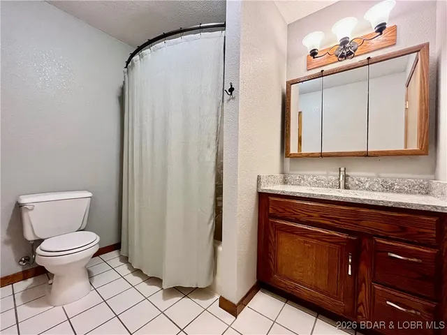 $465,000 | 430 Lewis Drive, Syracuse, MO 65354