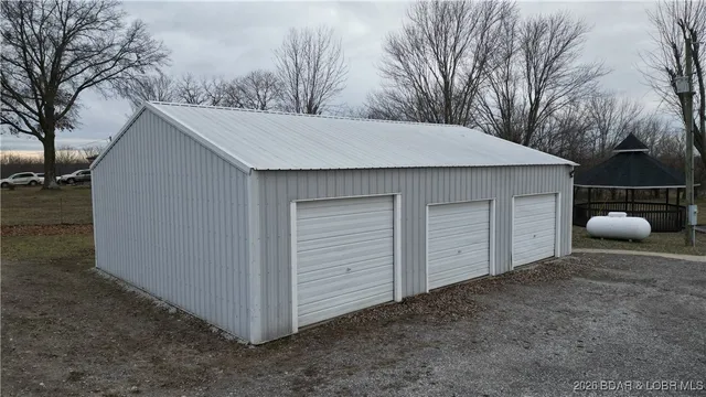 $465,000 | 430 Lewis Drive, Syracuse, MO 65354