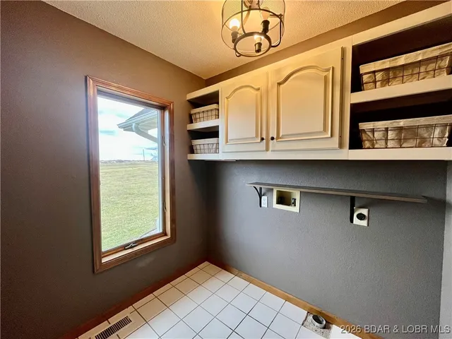 $465,000 | 430 Lewis Drive, Syracuse, MO 65354