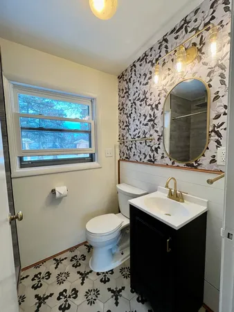 $409,000 | 705 West Fabyan Parkway, Geneva, IL 60134