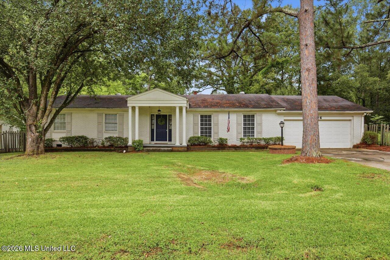 804 Dunton Road Clinton, MS 39056 - Photo 1 of 33 01-804 Dunton Rd _ Hometoursms.com
