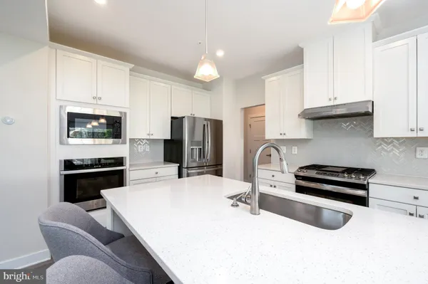 $900,000 | 8313 Carrig Court, Millersville, MD 21108