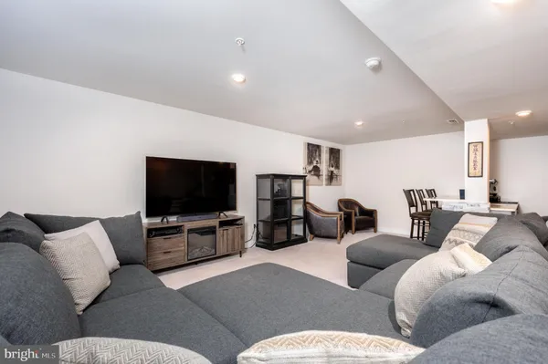 $900,000 | 8313 Carrig Court, Millersville, MD 21108