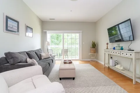 $539,000 | 13 Morgan Drive, Unit 307, Natick, MA 01760