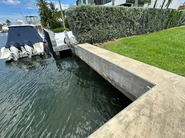a view of sitting area in the backyard