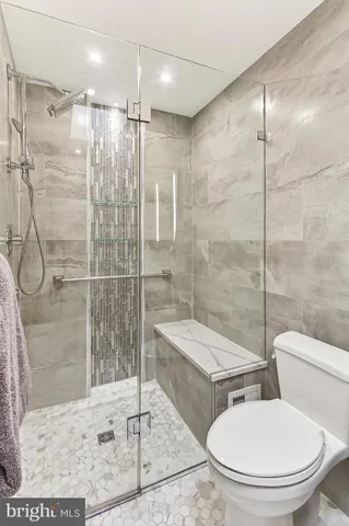 $974,900 | 221 Gundry Drive, Falls Church, VA 22046