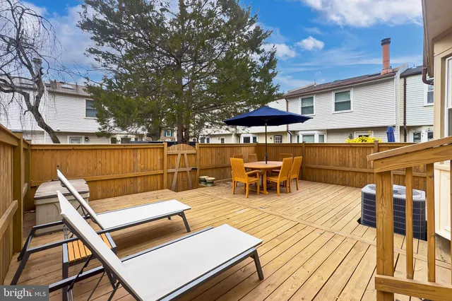 $974,900 | 221 Gundry Drive, Falls Church, VA 22046