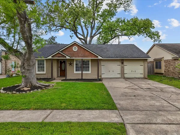$270,000 | 419 Forest Hills Drive, League City, TX 77573