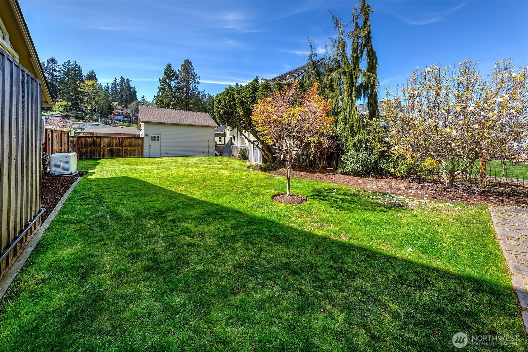 4906 Marshall Road Clinton, WA 98236 - Photo 32 of 40
