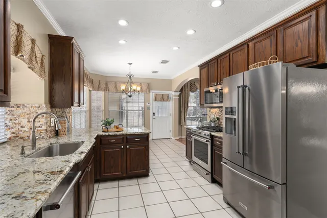 $399,900 | 4939 White Manor Drive, Pasadena, TX 77505