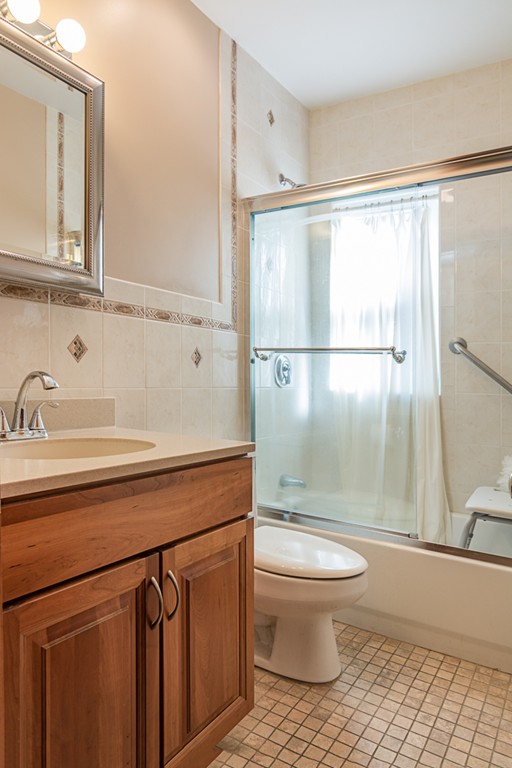 67-69 Windsor Road Medford, MA 02155 - Photo 8 of 28 Gallery Image 8