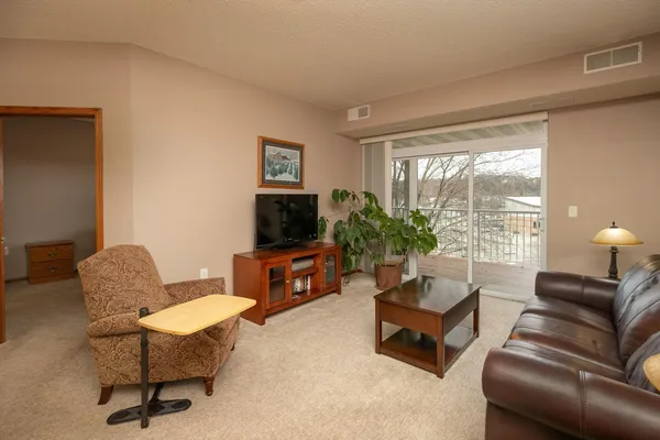 $295,000 | 1880 3rd Avenue Northwest, Unit 310, Rochester, MN 55901